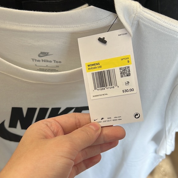 NWT - Picture 2 of 2